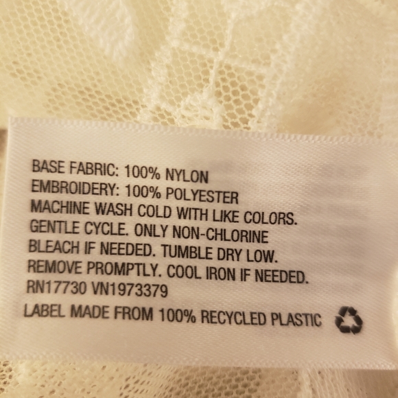 Merona Lace Top! - Picture 7 of 7